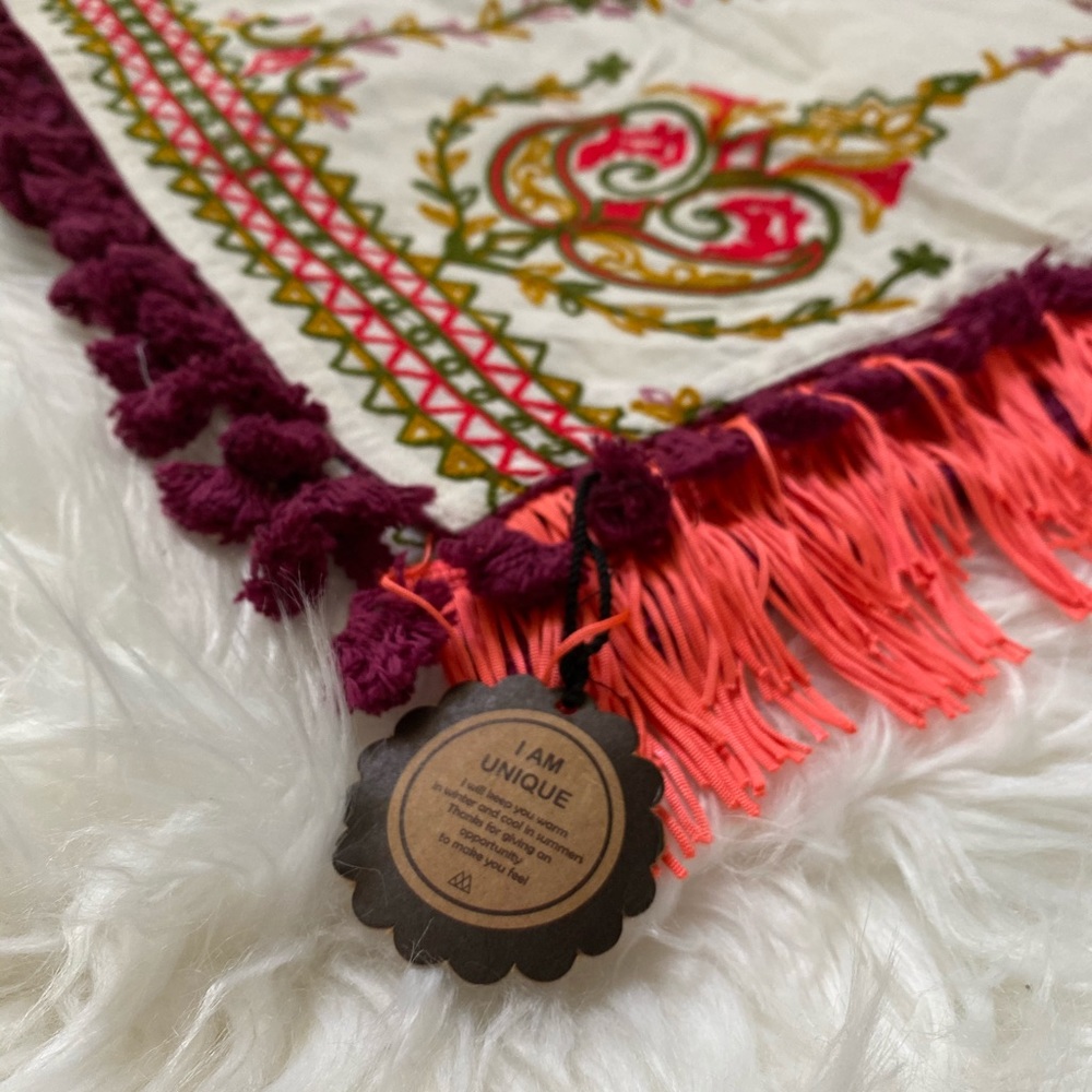NWT Boho Embroidered Shawl Throw Wrap MultiPurpose